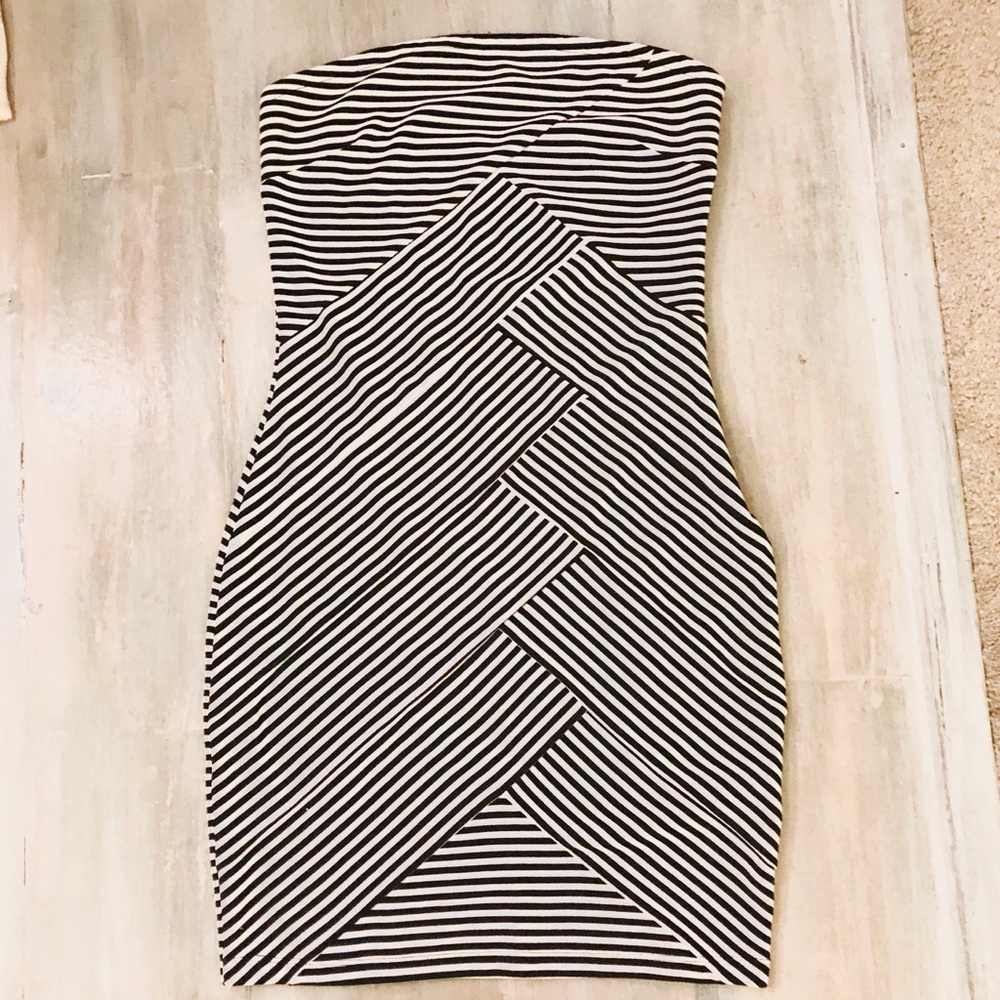 Black & White Body Con Strapless Dress